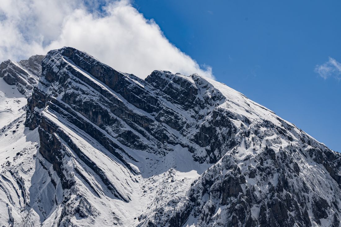 Vallée alpine enneigée de Serre Chevalier
